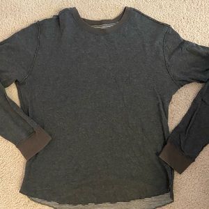Mens Lululemon long sleeve reversible soft tee